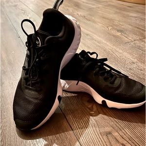 Women”a Nike size 5,5